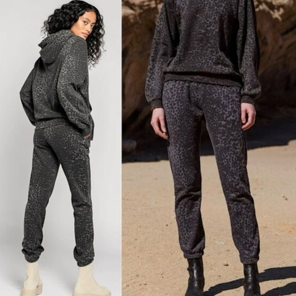 NWT Ragdoll LA $129 Anthracite Leopard Print Joggers Size